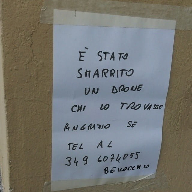 Quando Antico e moderno si fondono insieme: carta, penna e drone