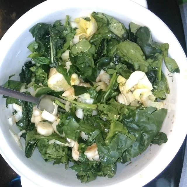 Un week end a Salzano da @mdestro ed ecco cosa mi tocca per almeno una settimana. salad insalata spinaci invidia poco condita