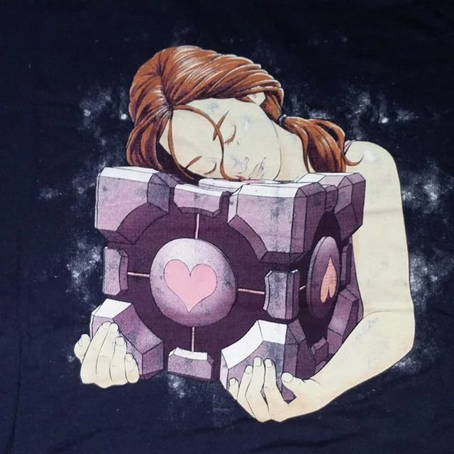 day155 portal heart gamer 1tshirtaday unamagliettaalgiorno onetshirtaday maglietta tshirt tshirts magliette unafotoalgiorno nofilter noiron iononstiro esivede