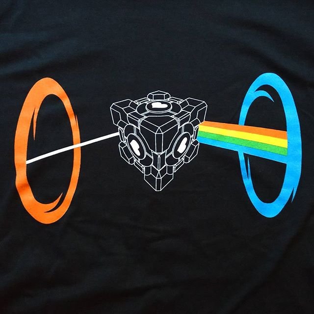 day205 portal thedarksideofthemoon thedarksideoftheportal prismacolor light 1tshirtaday unamagliettaalgiorno onetshirtaday maglietta tshirt tshirts magliette unafotoalgiorno nofilter noiron iononstiro esivede