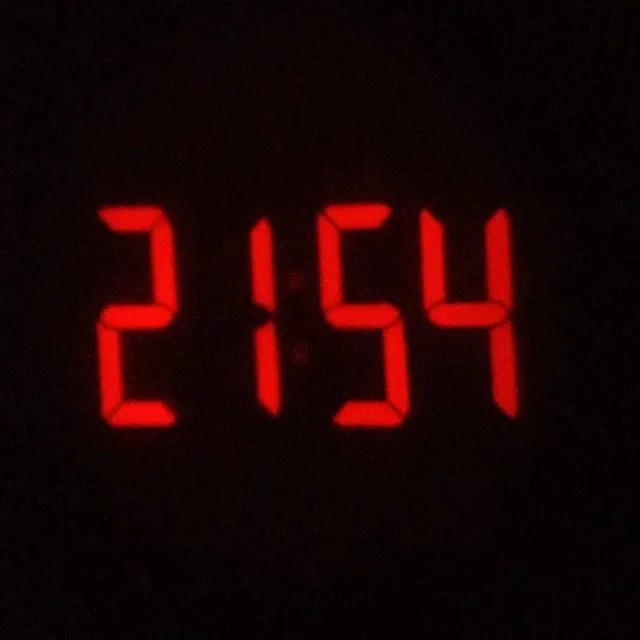 buonanotte projection clock oregonscientific maipiusenza edanchequestonataleepassato from Instagram Polodegoma