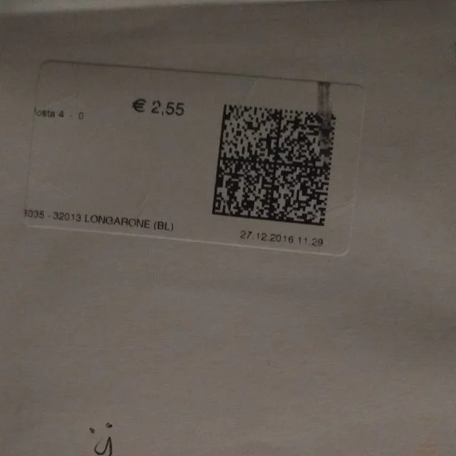 29 giorni per consegnare una lettera spedita da Belluno.Partita il 27 dicembre 2016posteitaliane.2 euro e 55 centesimi.Che dire se non complimenti.A saperlo avrei aspettato il postino e gli avrei offerto almeno una tazza di te: per metterci così tanto sarà arrivato a piedi… Anche se pure a piedi un mese mi pare molto: sono un po&039; meno di 10km al giorno.poste posted megliotardichemai fatepietà Grazie marcopalma