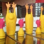 Prima di usarli… Lavaggio ed asciugatura pollidigomma, a mano ed in lavastoviglietisana pollo gomma rubberchicken rubber chicken