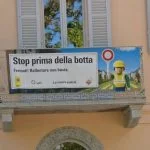 Credo di aver visto raramente una campagna sulla sicurezza stradale così brutta…ticino svizzera swiss stop prima della botta playmobil tienibotta