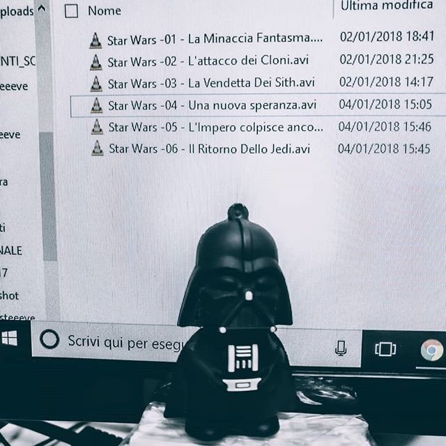 La forza è potente nella mia chiavetta usb maytheforcebewithyou pen drive starwars guerrestellari darthvader dark side darkside