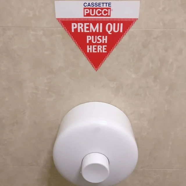 Pucci cassette toilet bagno dettagli freccia