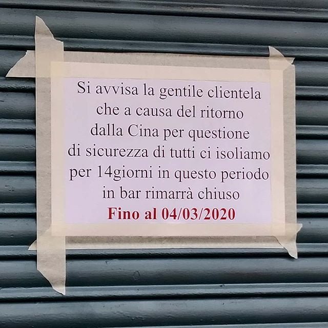 È un bar di cinesi.Esempio di Senso Civico.Alla faccia di tutti i cretini che evitano i locali dei cinesi in questo periodo.E considerando anche il fatto che per uscire dalla Cina li controllano